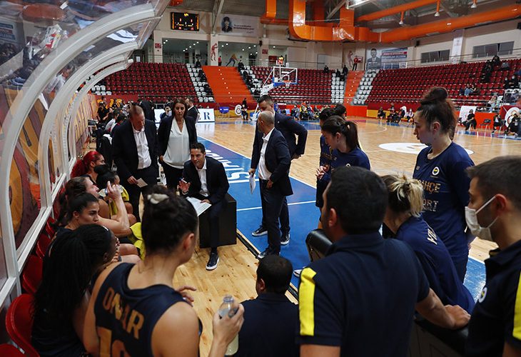 Fenerbahçe Safiport Taraftarlarıyla Buluşuyor