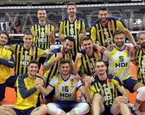 Fenerbahçe HDI Sigorta AXA Volley’de 2’de 2 Yaptı