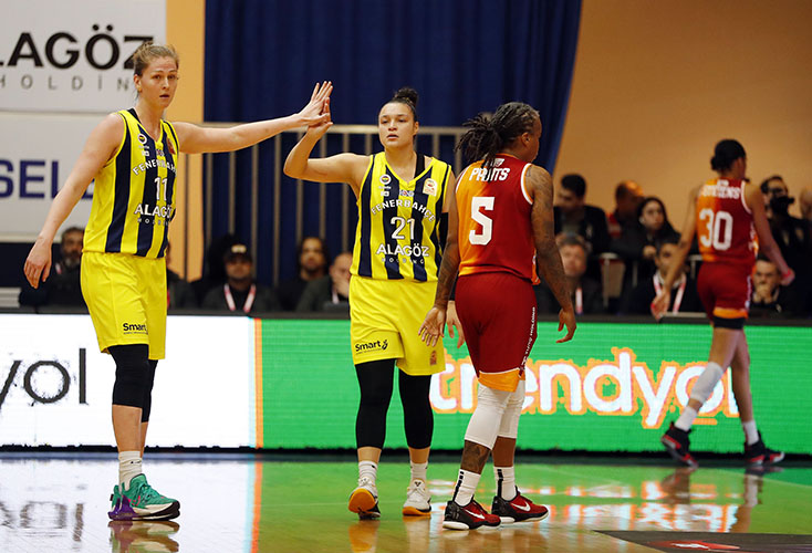 fenerbahce_alagoz_holding_galatasaray_i_maglup_etti