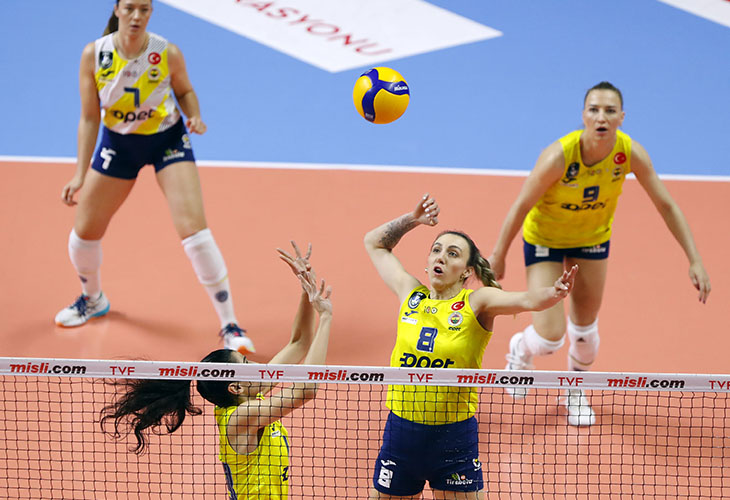 fenerbahce_opet_ilbank_i_set_vermeden_maglup_etti
